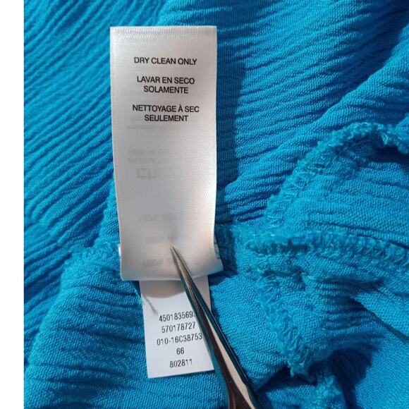 CHICO'S 1 Crinkle Gauze Top Blouse‎ M Turquoise Blue Cold Shoulder Flare Sleeve - Picture 8 of 10